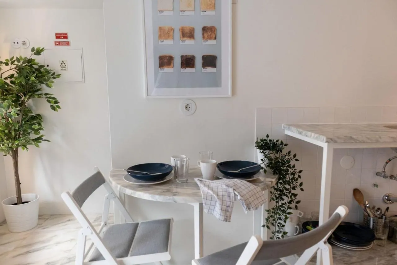 Beautiful 1 Bedroom Apartment In Lisbon