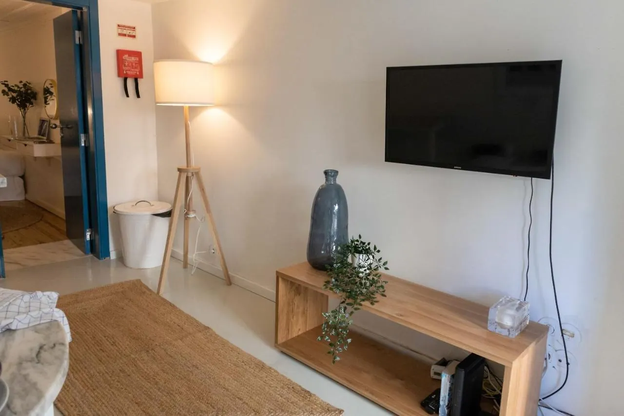 Beautiful 1 Bedroom Apartment In Lisbon